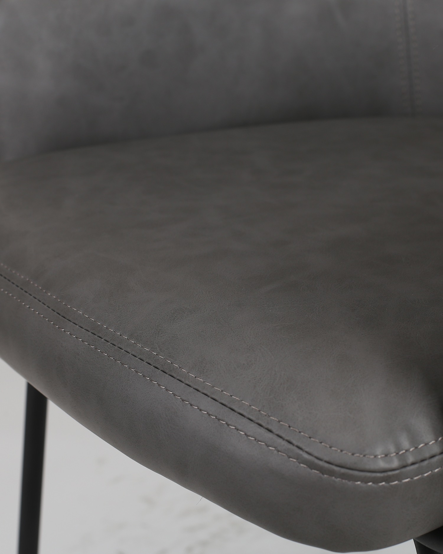 Kursi Makan Kulit Dengan Lengan Kursi Makan Kulit Dengan Lengan