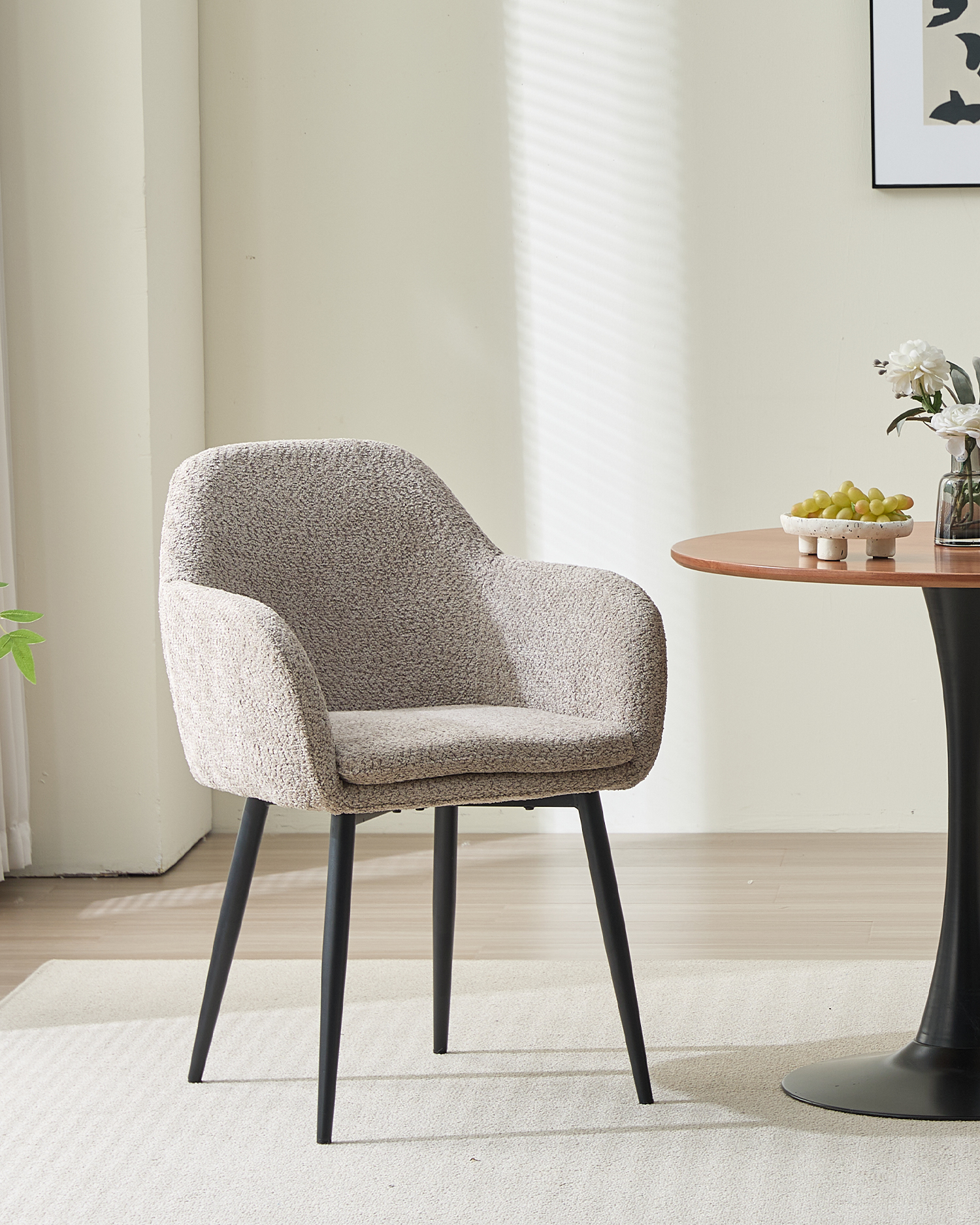 Kursi Makan Berlapis Lembut Kursi Makan Berlapis Lembut