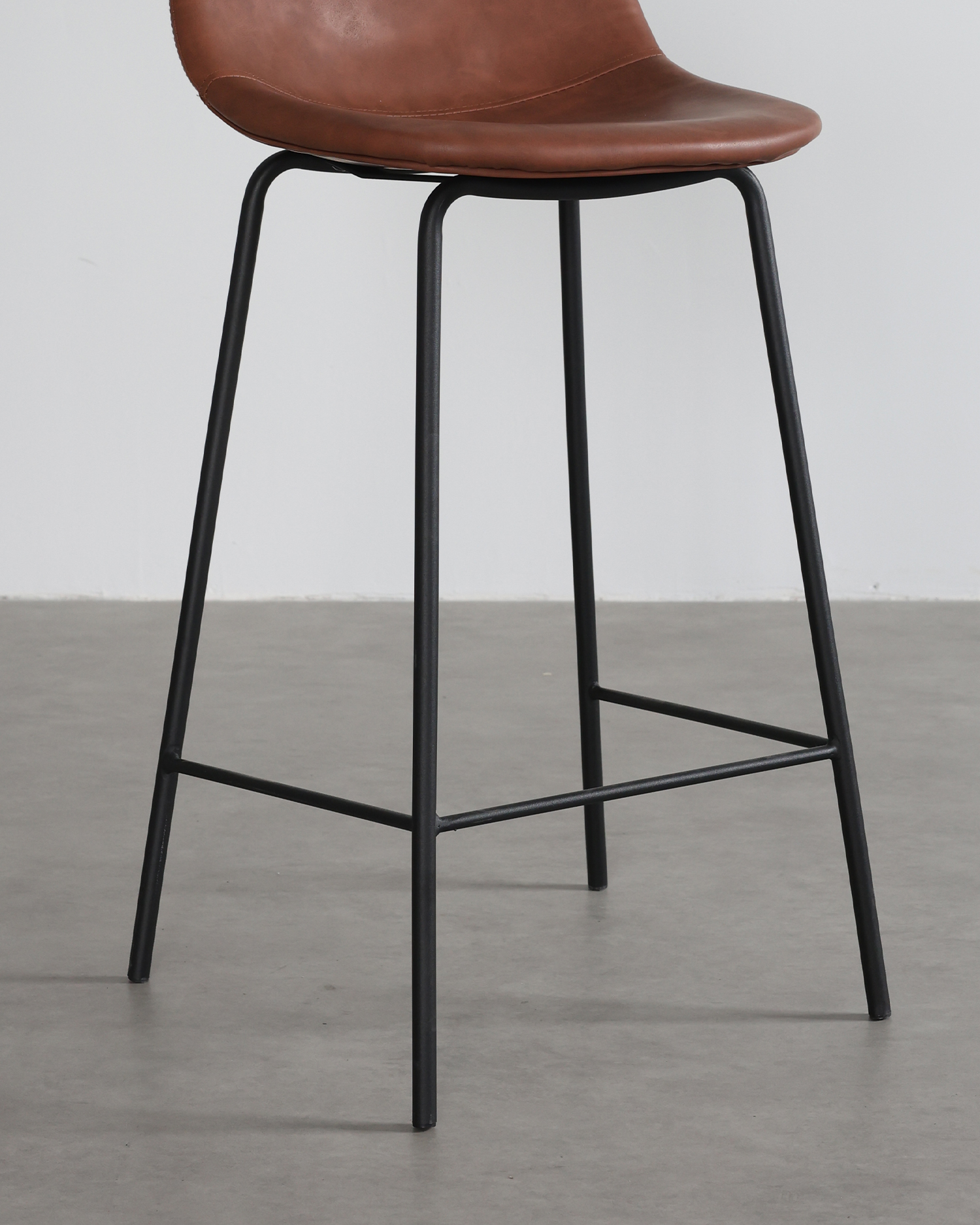 Bangku counter oranye modern Bangku counter oranye modern