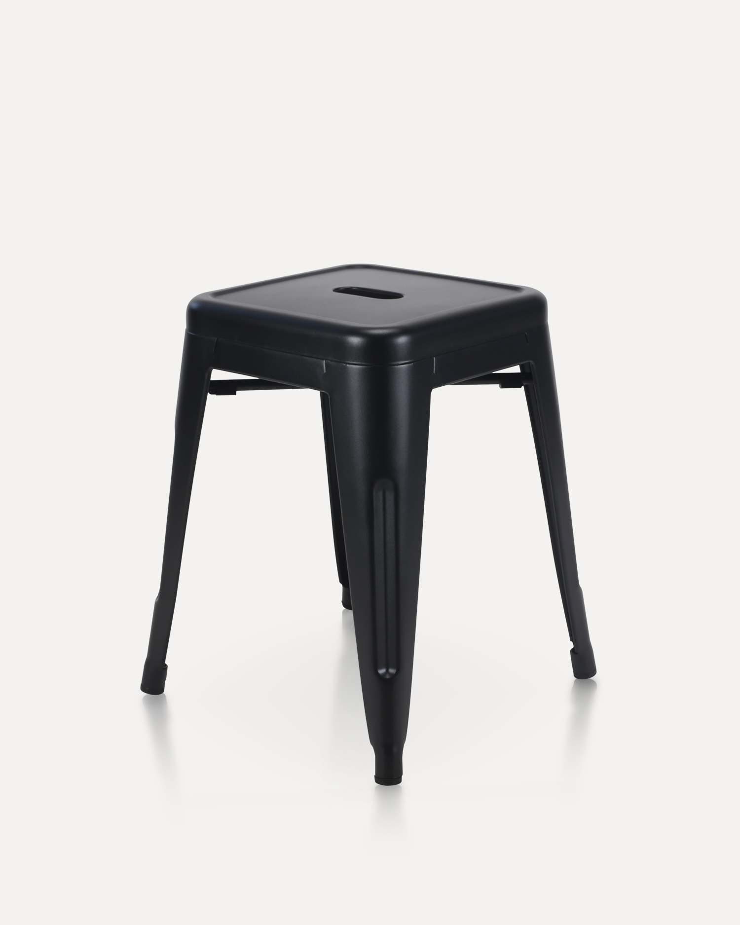 Kursi desain hitam minimalis