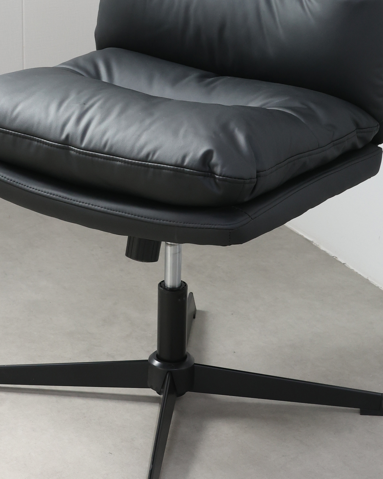 Kursi kantor lounge kain Kursi kantor lounge kain